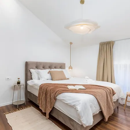 Travel Station * Πούλα