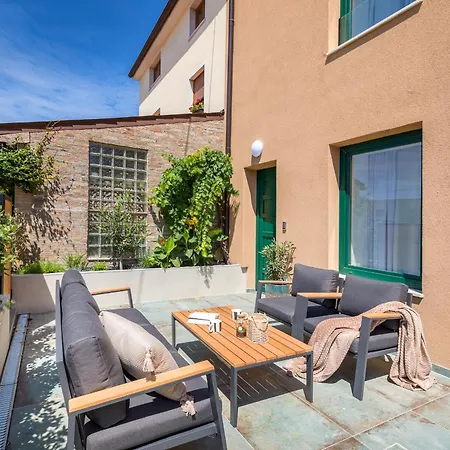 Apartment Travel Station